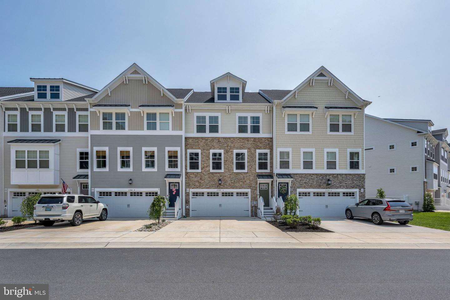 12442 Sea Oaks Ln #5 — photo