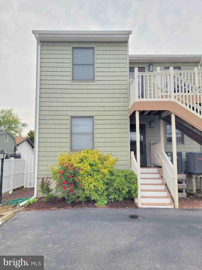 905 Saint Louis Ave #101 — photo
