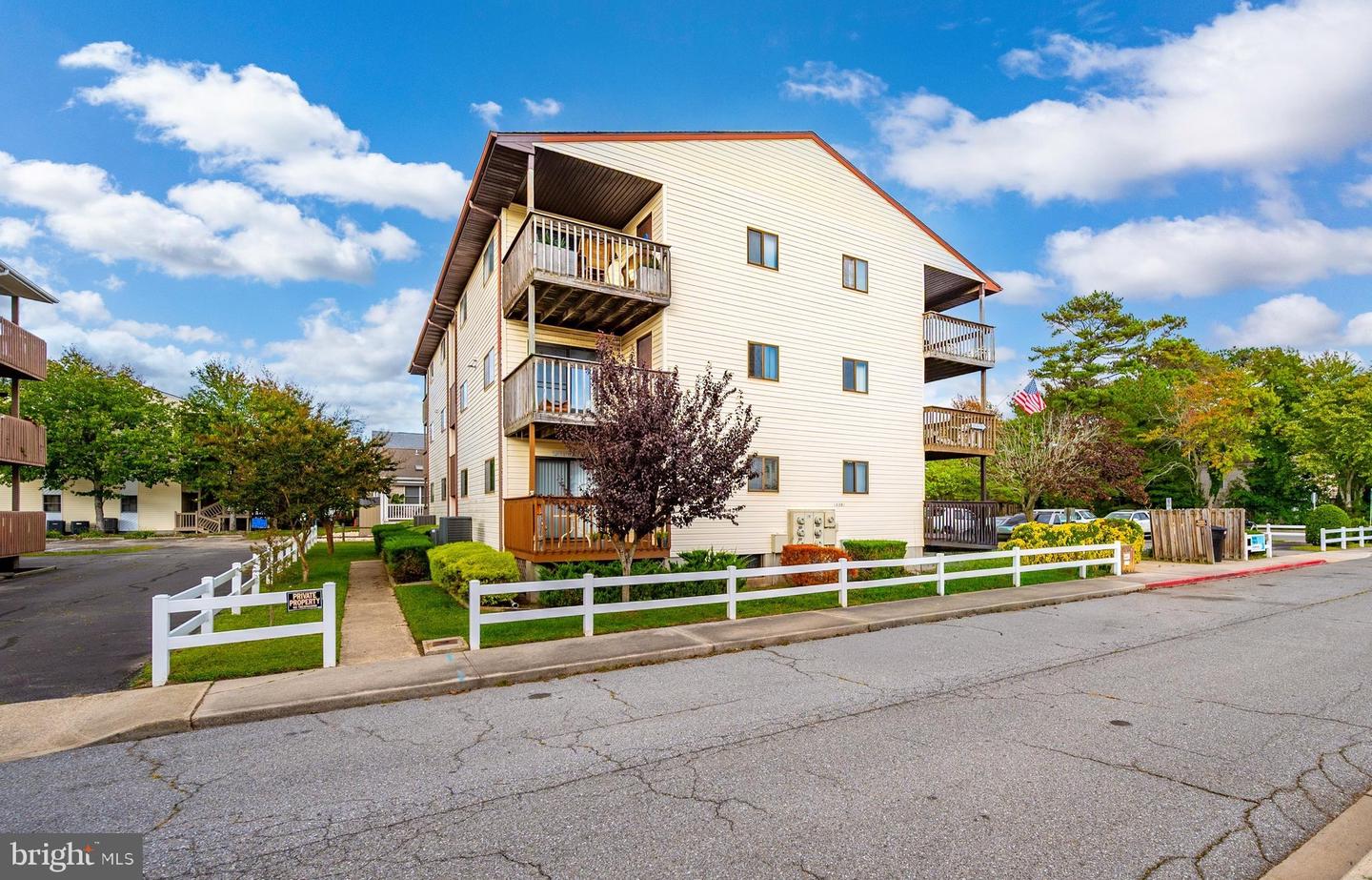 14301 Lighthouse Ave #302 — photo