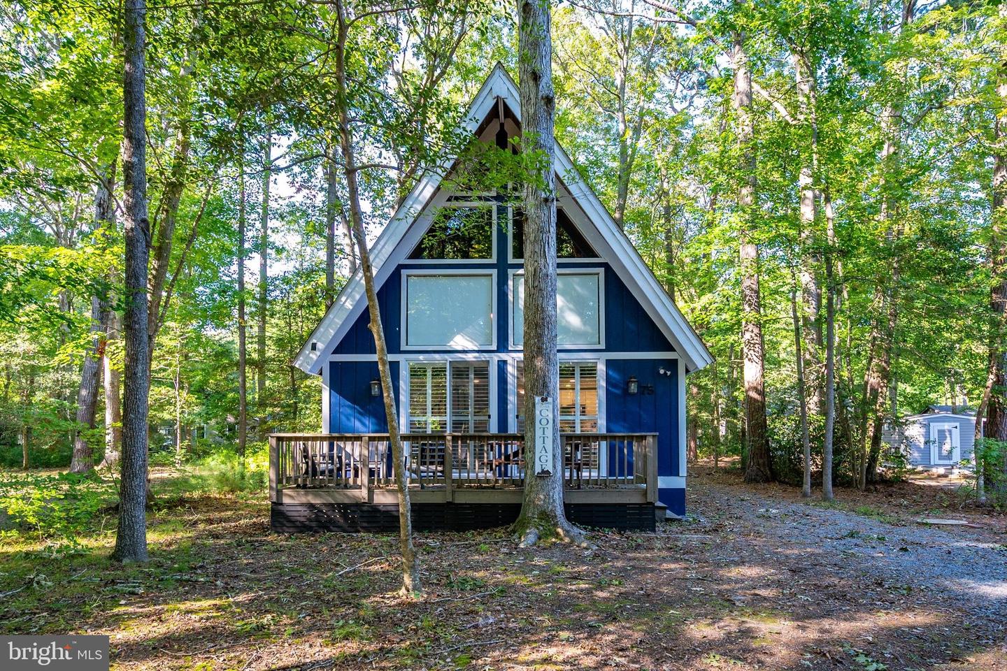 75 Cresthaven Dr — photo
