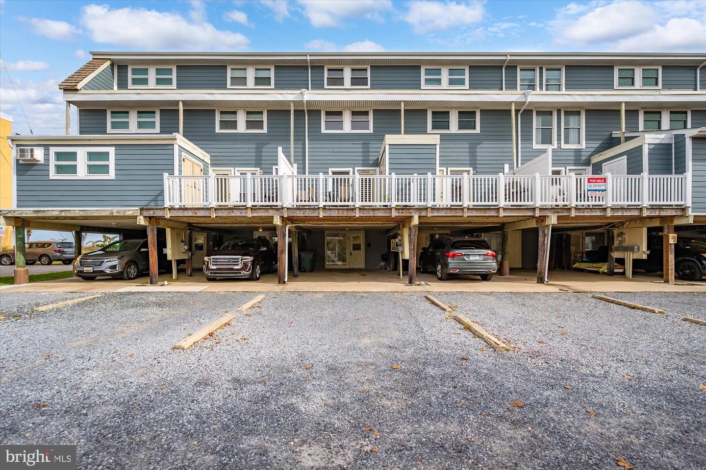 5305 Atlantic Ave #3 — photo