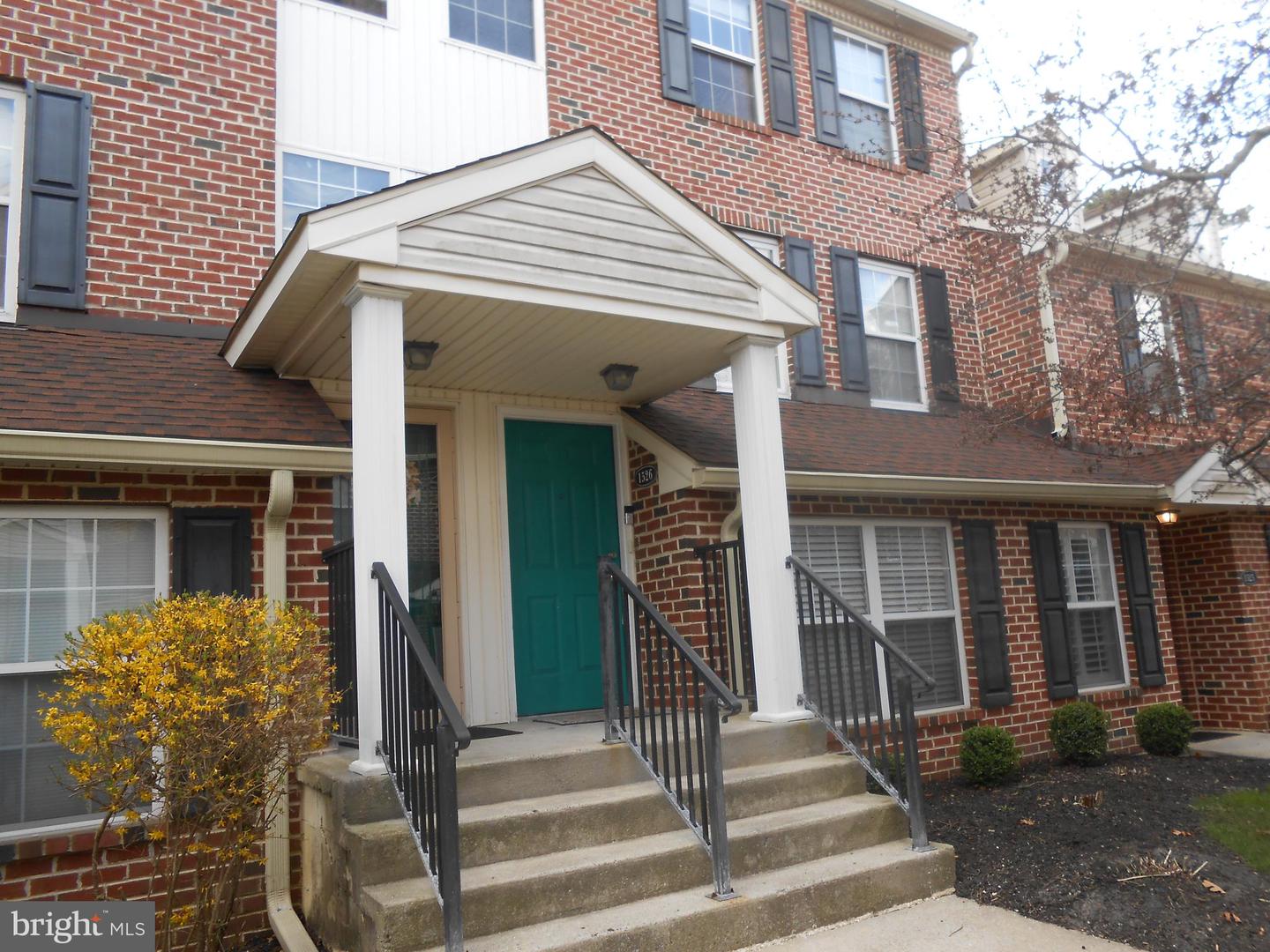 1526 Thomas Jefferson Ct #1526 — photo