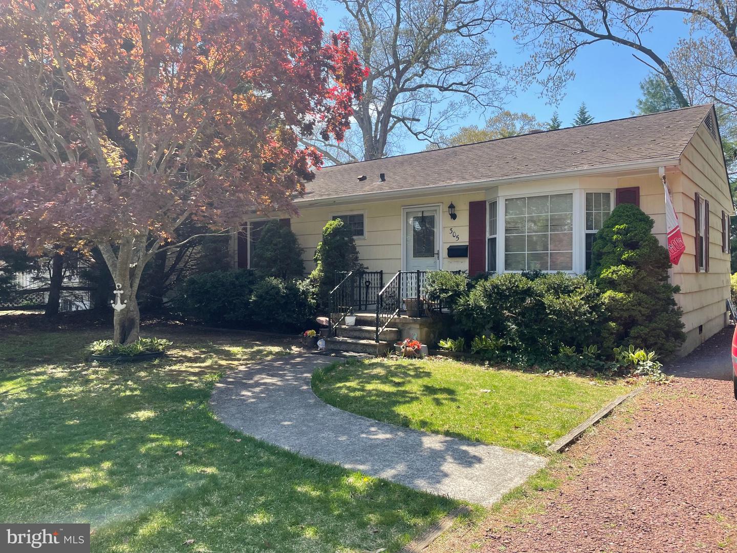 305 W Edgewood Ave — photo