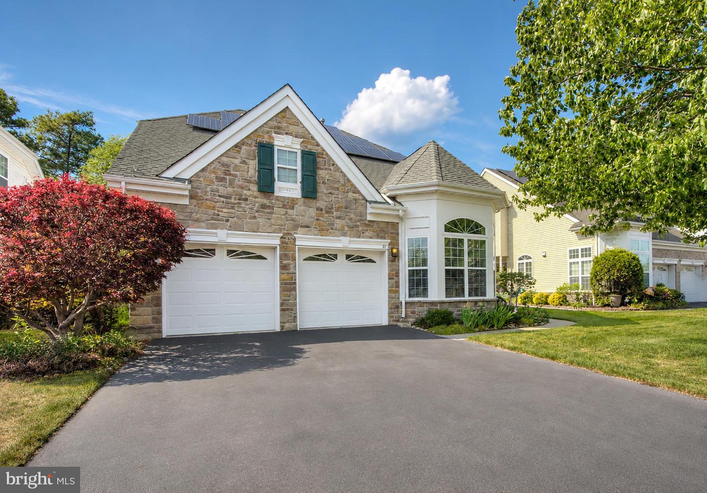 21 Lewis Dr — photo