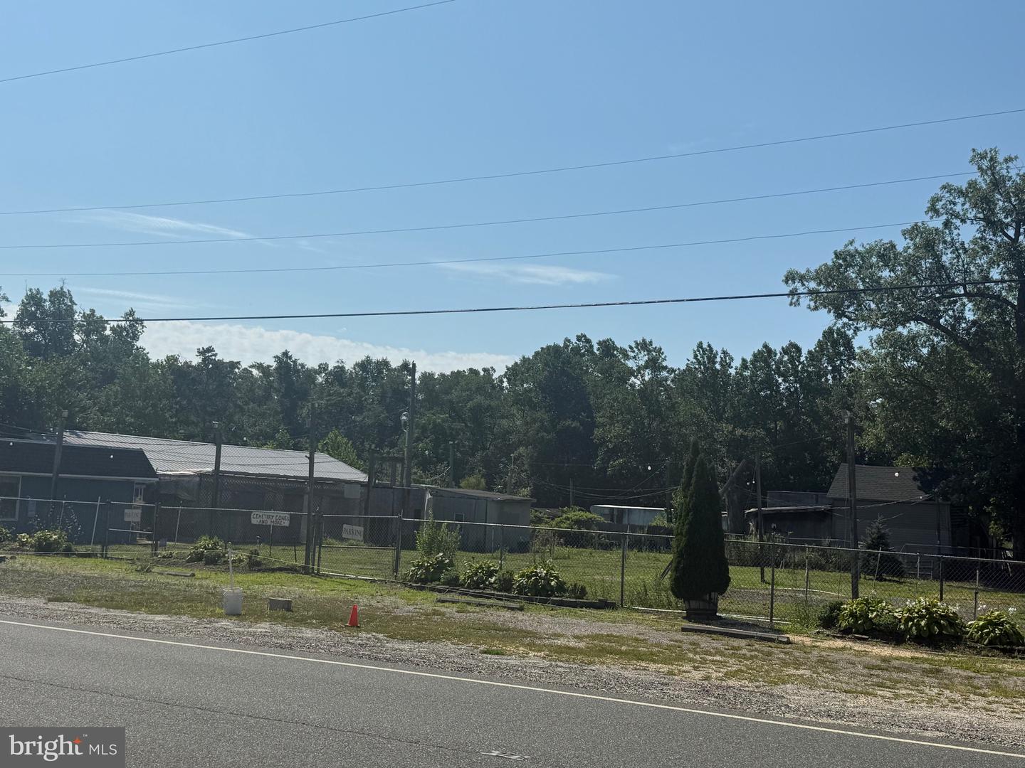 3701 Oak Rd — photo