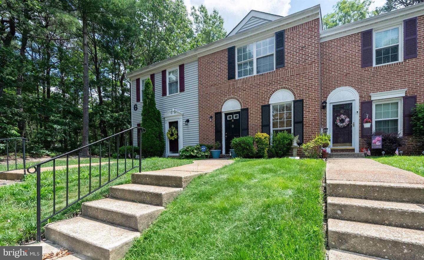 41 Seneca Dr — photo