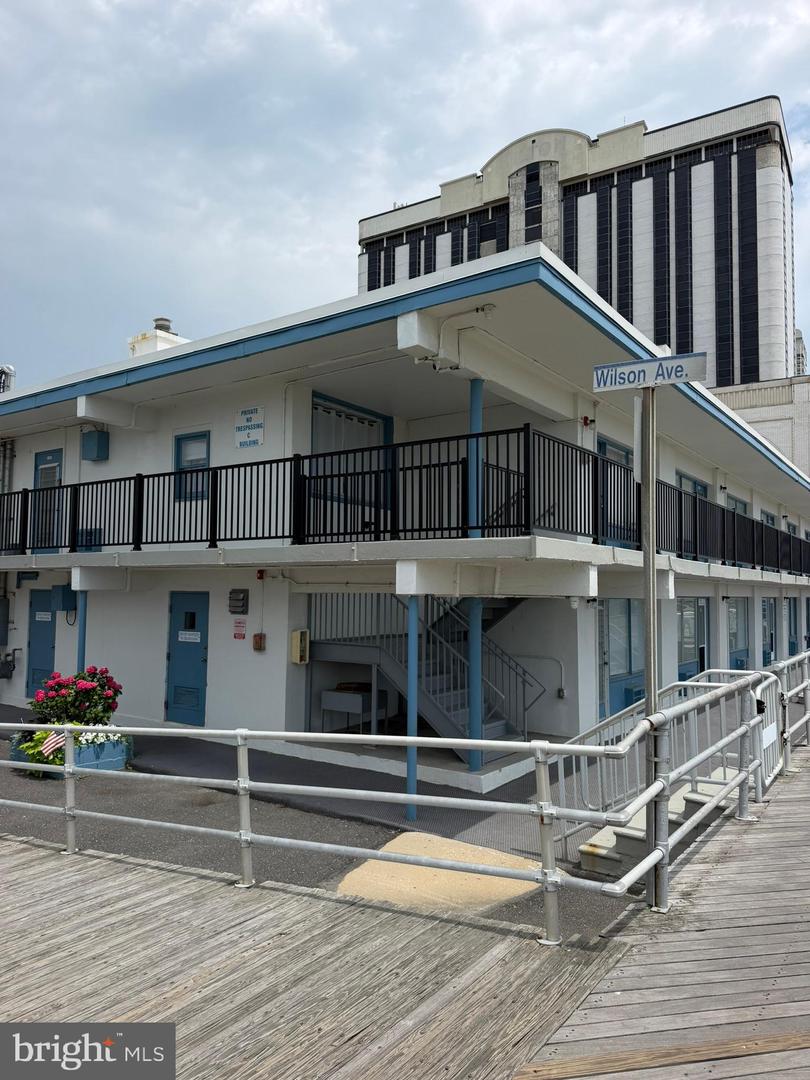 3501 Boardwalk C211 — photo