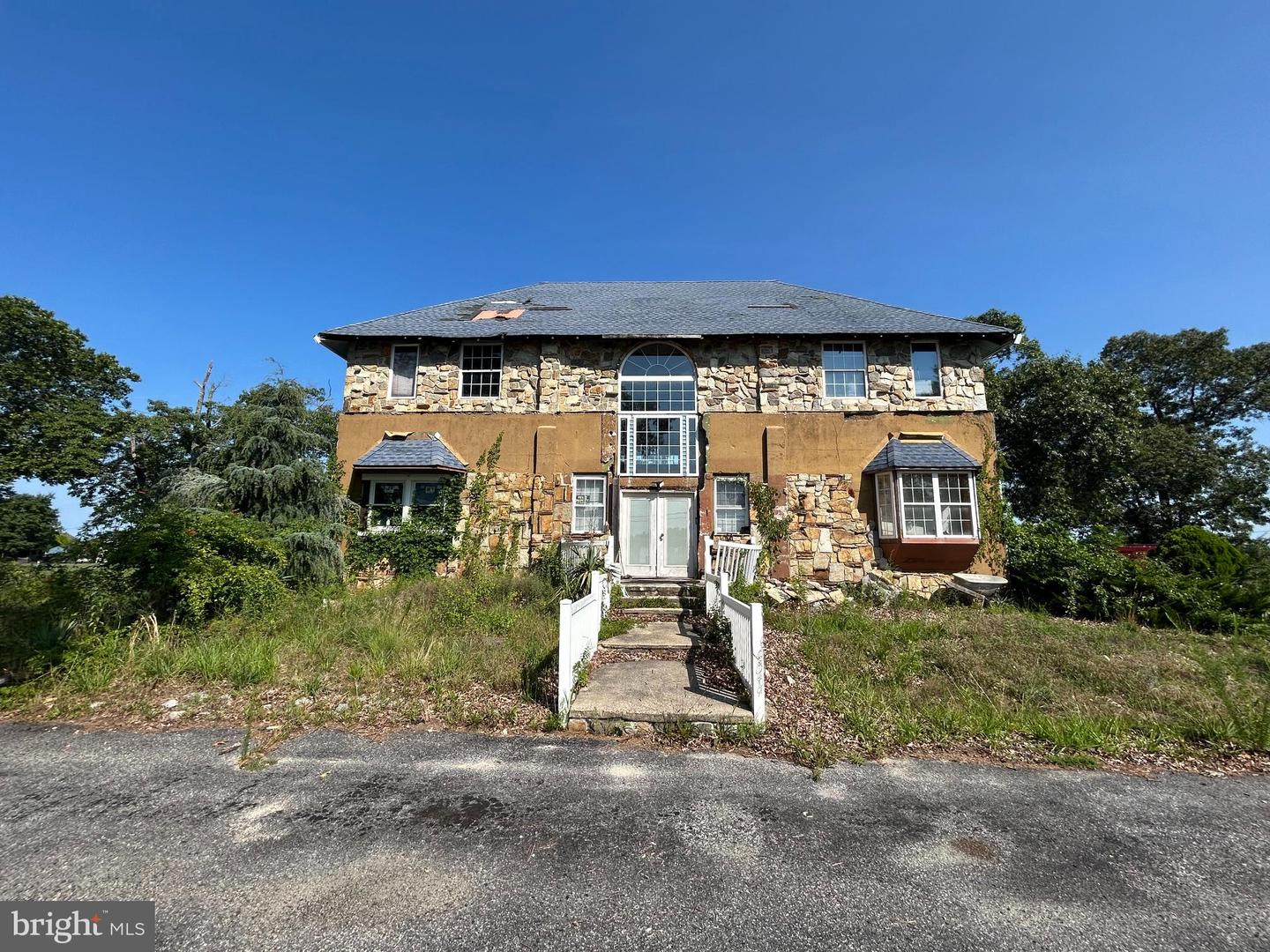 729 Pleasant Mills Rd — photo