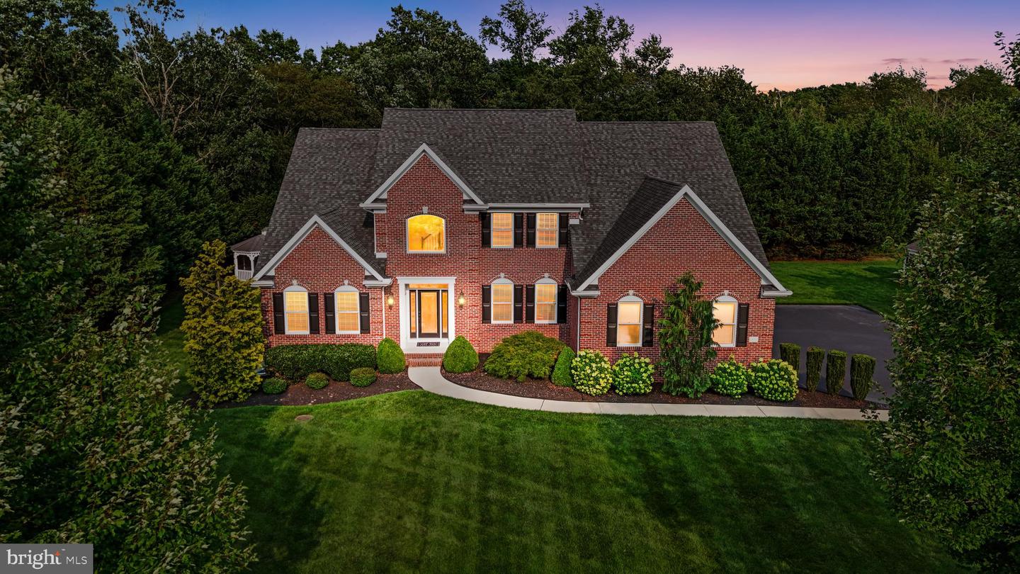 14 Laielli Ct — photo