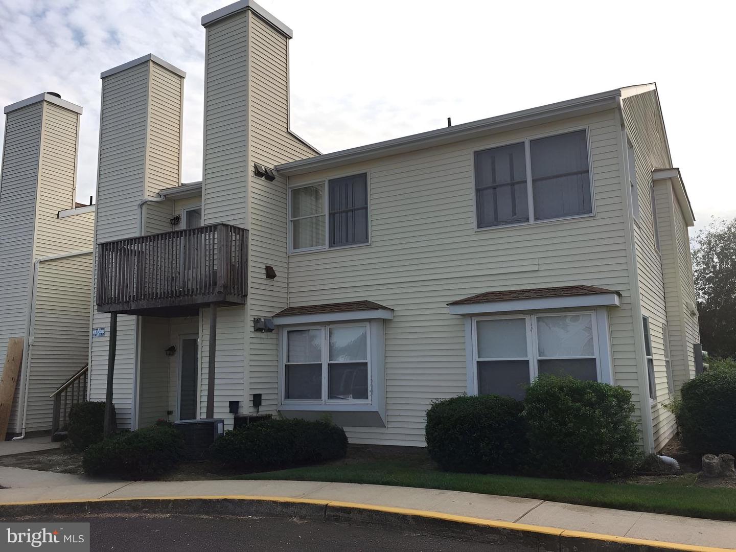 700 N Franklin Ave #1105 — photo