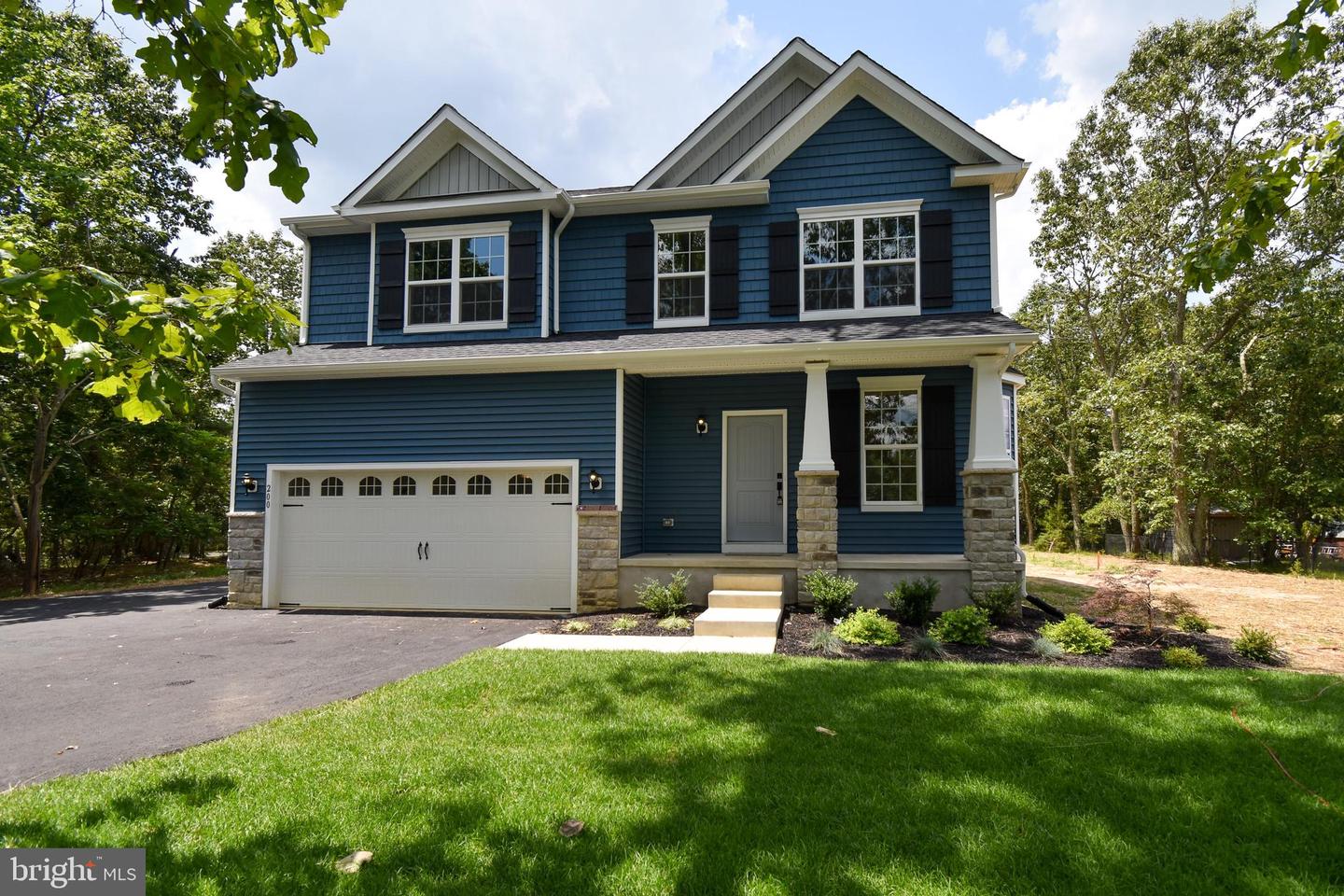 814 N Chew Rd — photo