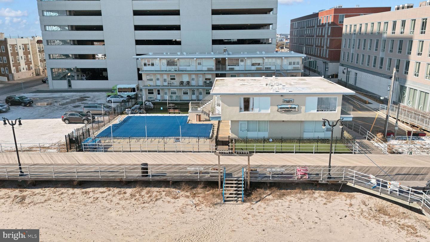 3801 Boardwalk #B4 — photo