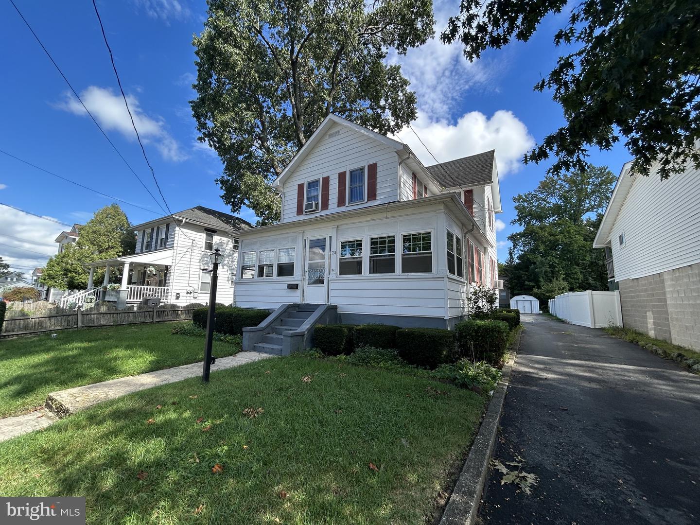 214 Pratt St — photo