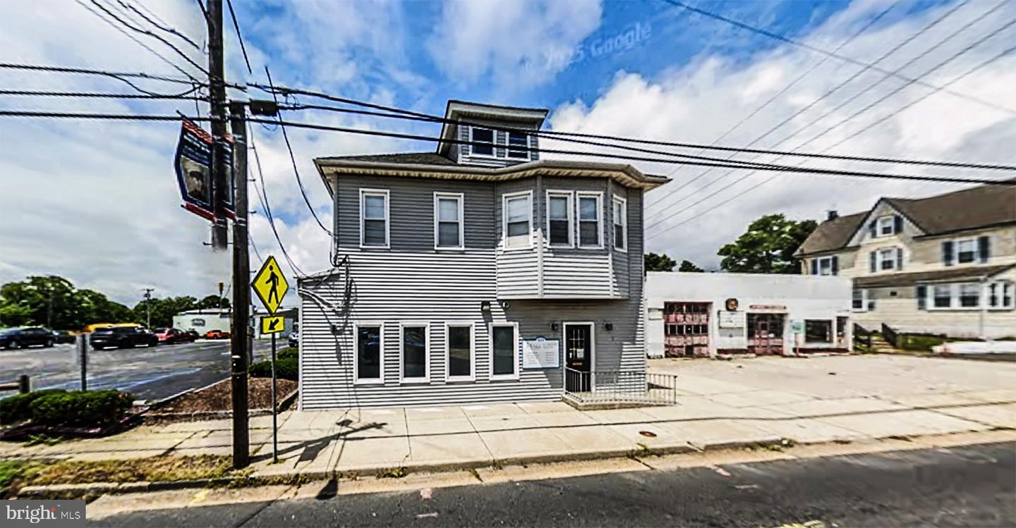 829 Shore Rd — photo