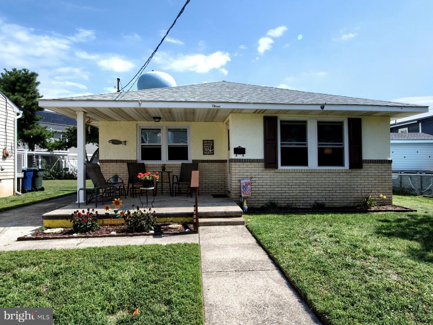 3 Girard Pl — photo