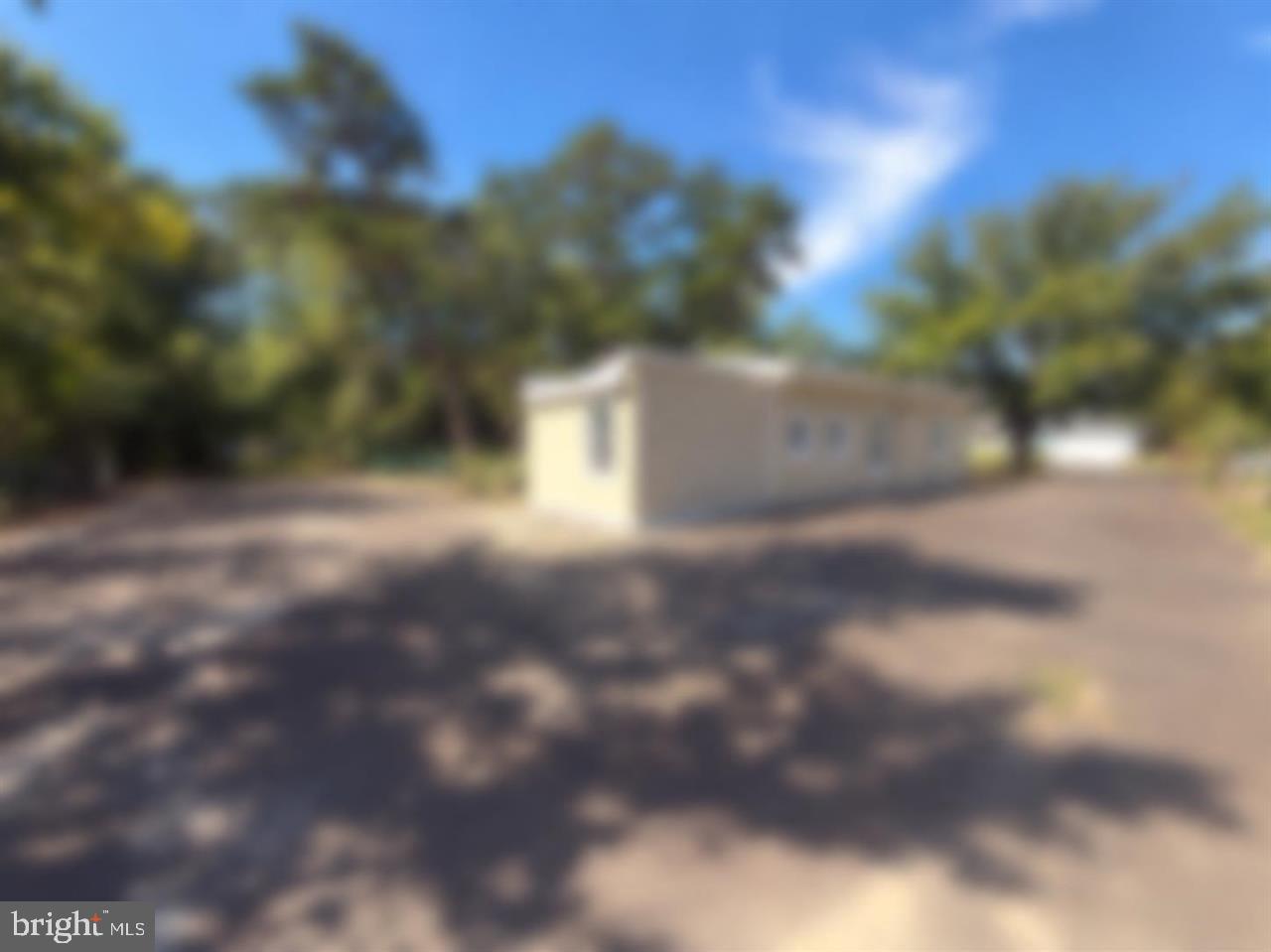 800 Farragut Ave — photo
