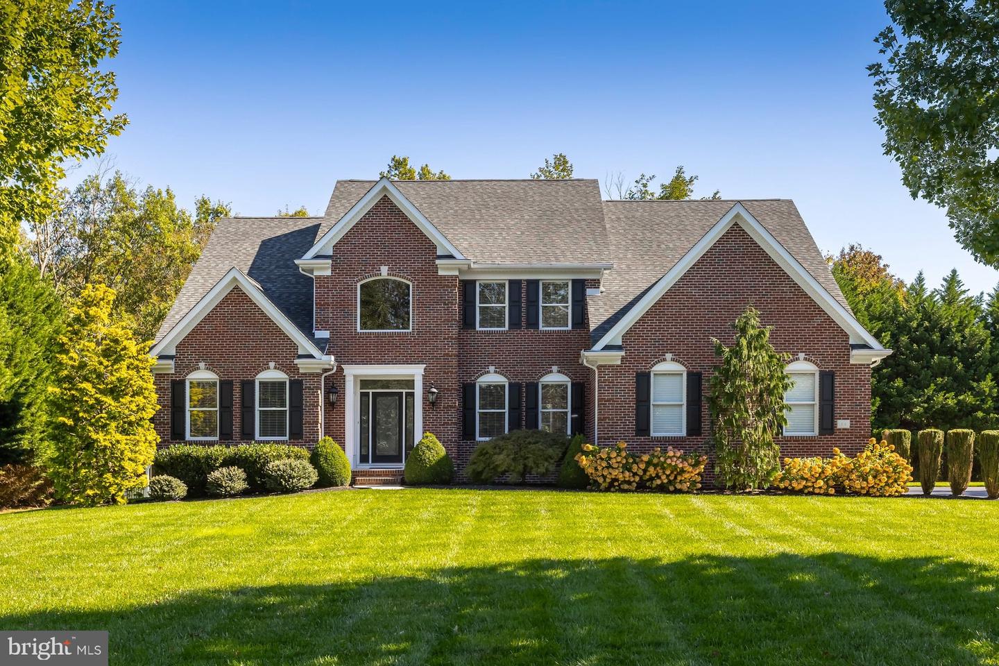 14 Laielli Ct — photo
