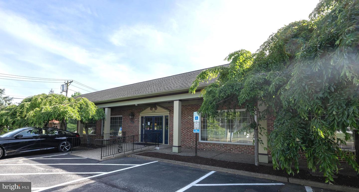 708 Stokes Rd #B Left Side — photo