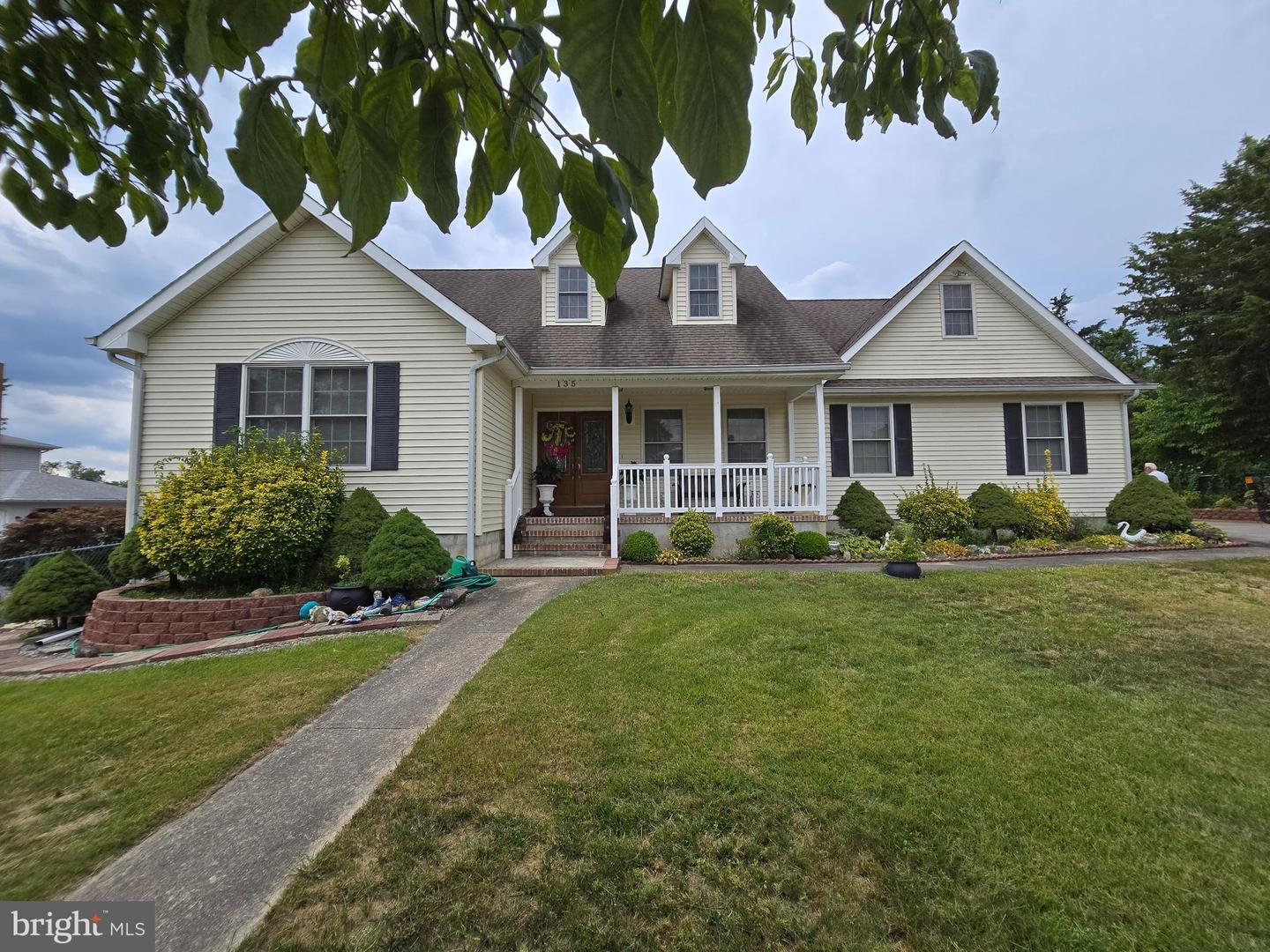 135 Trenton Rd — photo