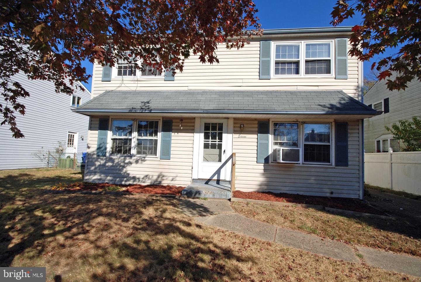 11 Wellington Pl — photo