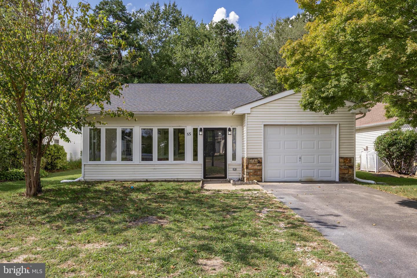 55 Sheffield Pl — photo