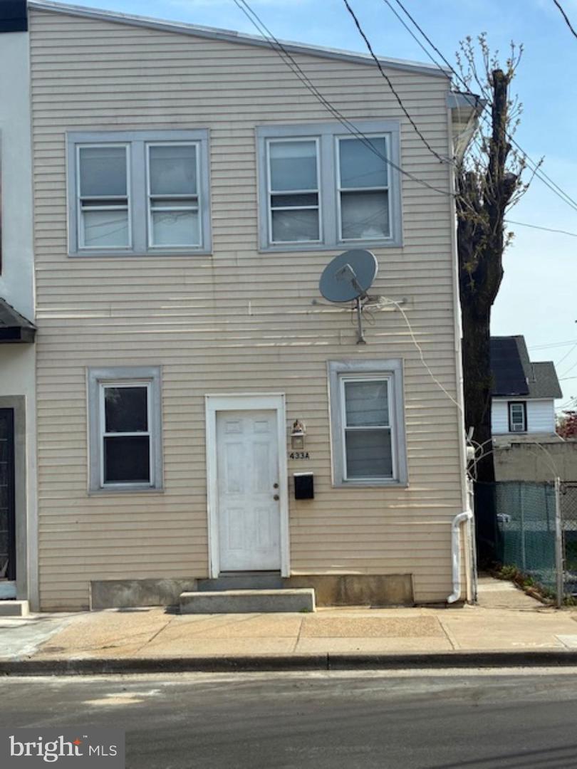 433 Bridgeboro Street, Riverside, NJ 08075