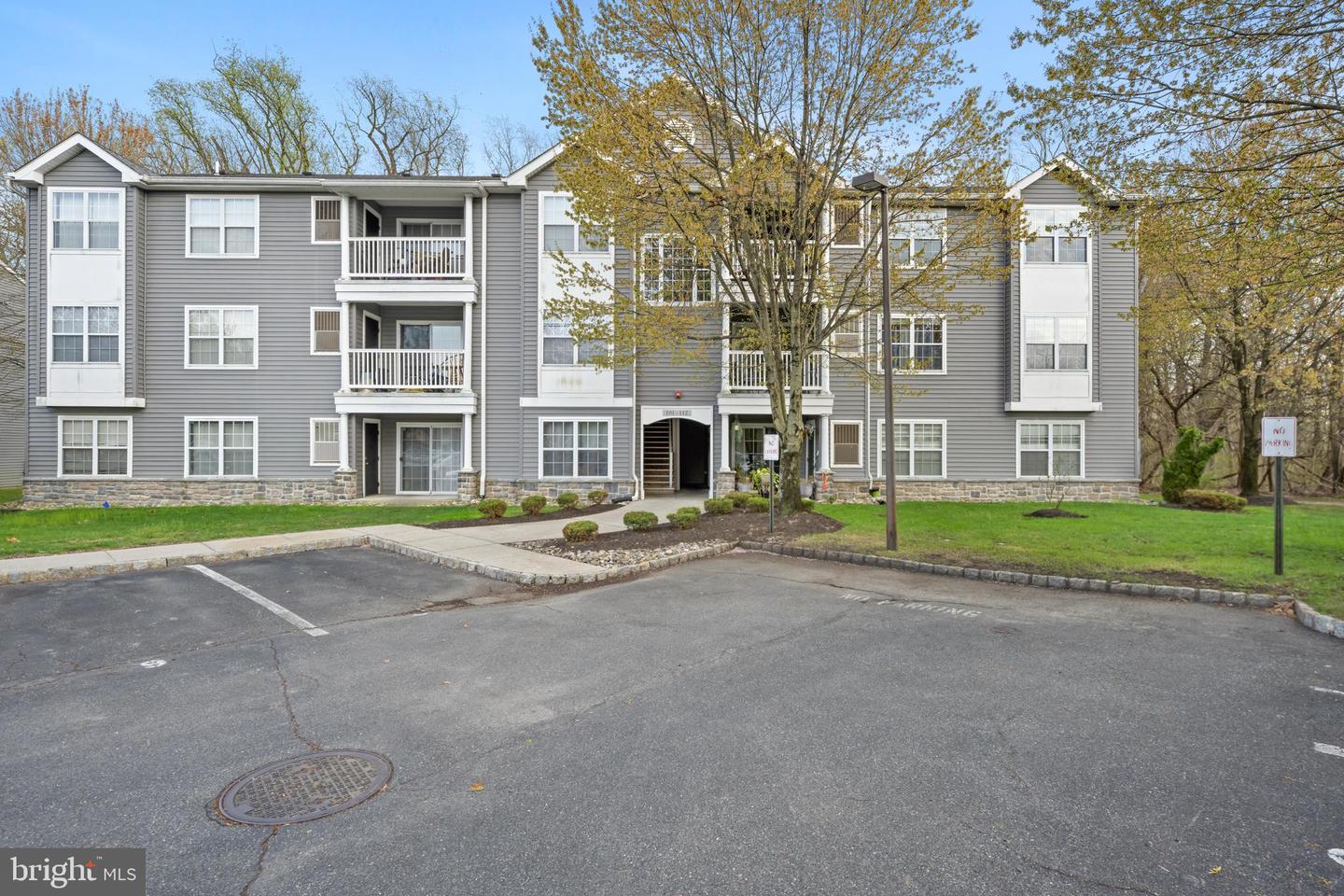 112 Natalie Rd — photo