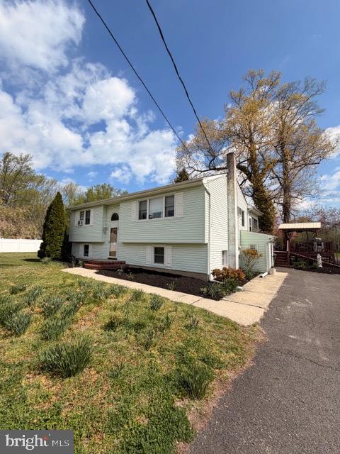 69 Hockamick Road, Cookstown, NJ 08511 — photo 2