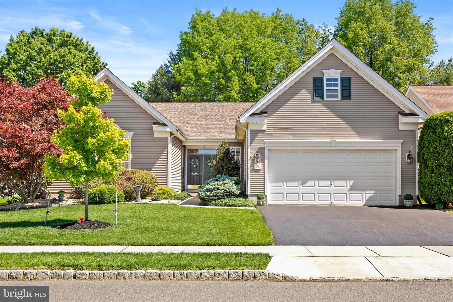 31 Barbary Ln — photo