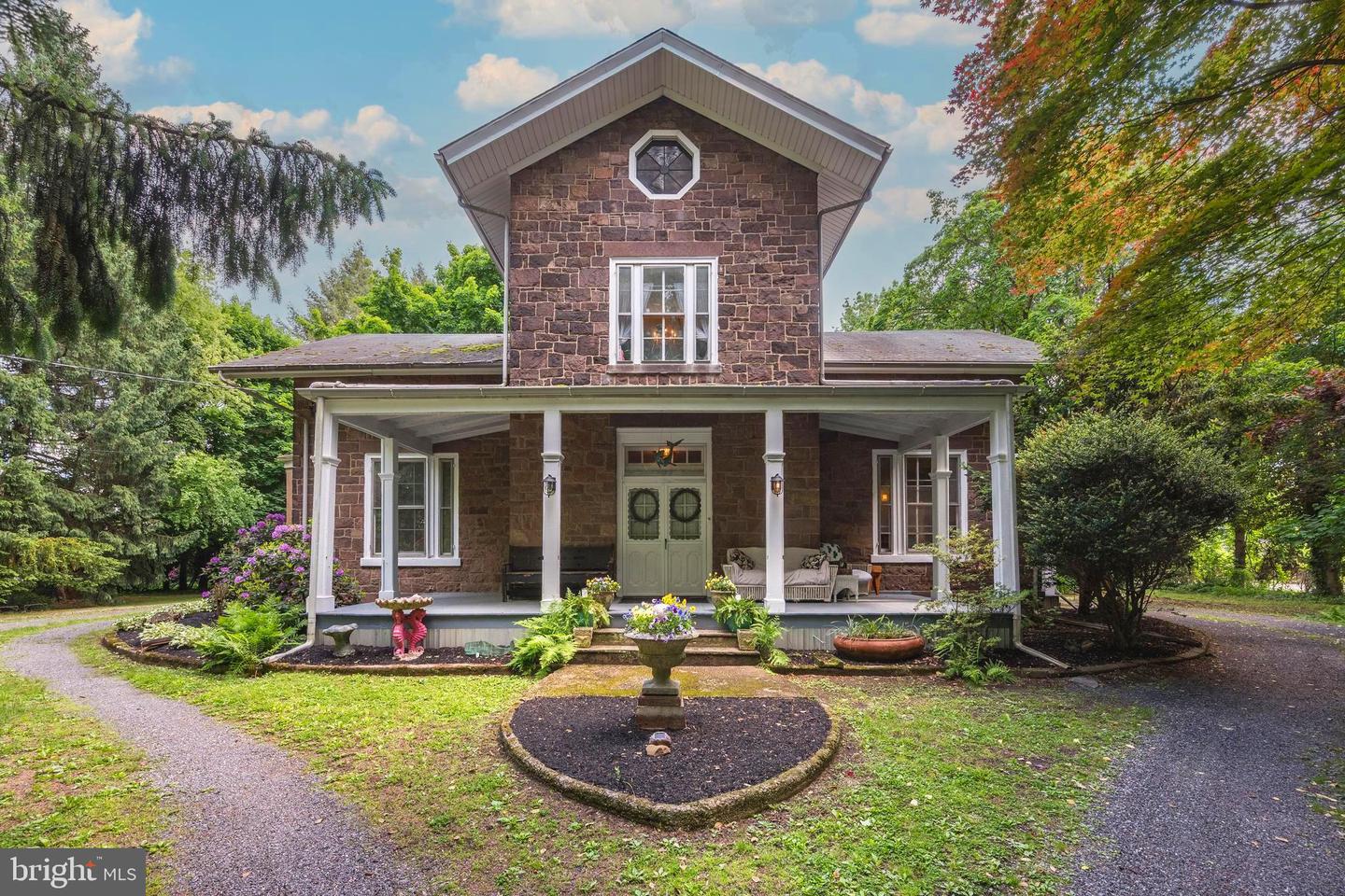 705 Woodlane Rd — photo
