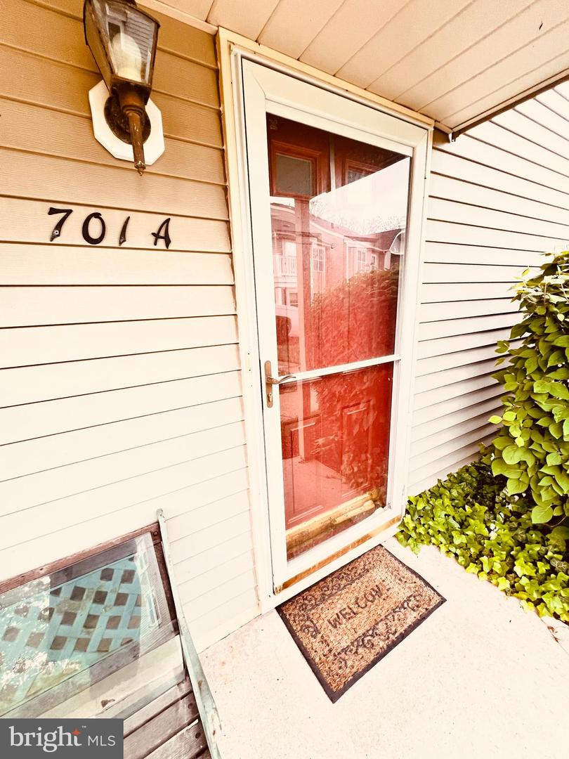 701A Trescott Pl — photo