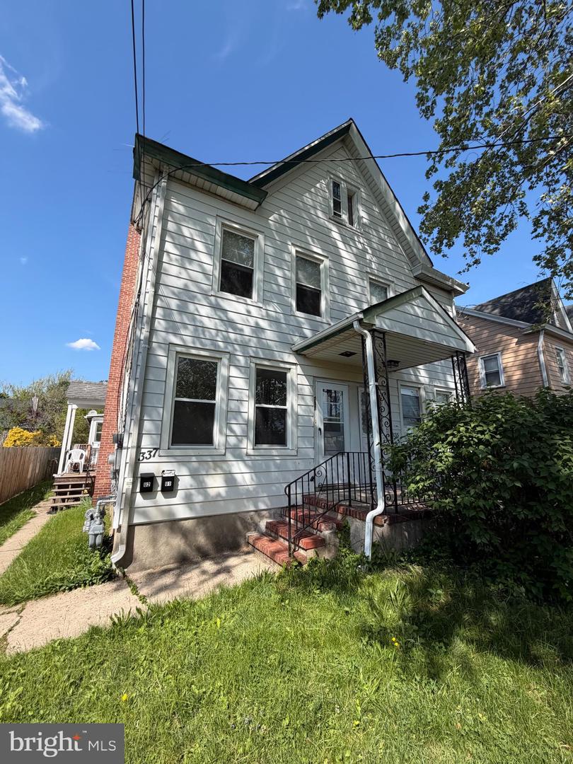 337 W Front St — photo