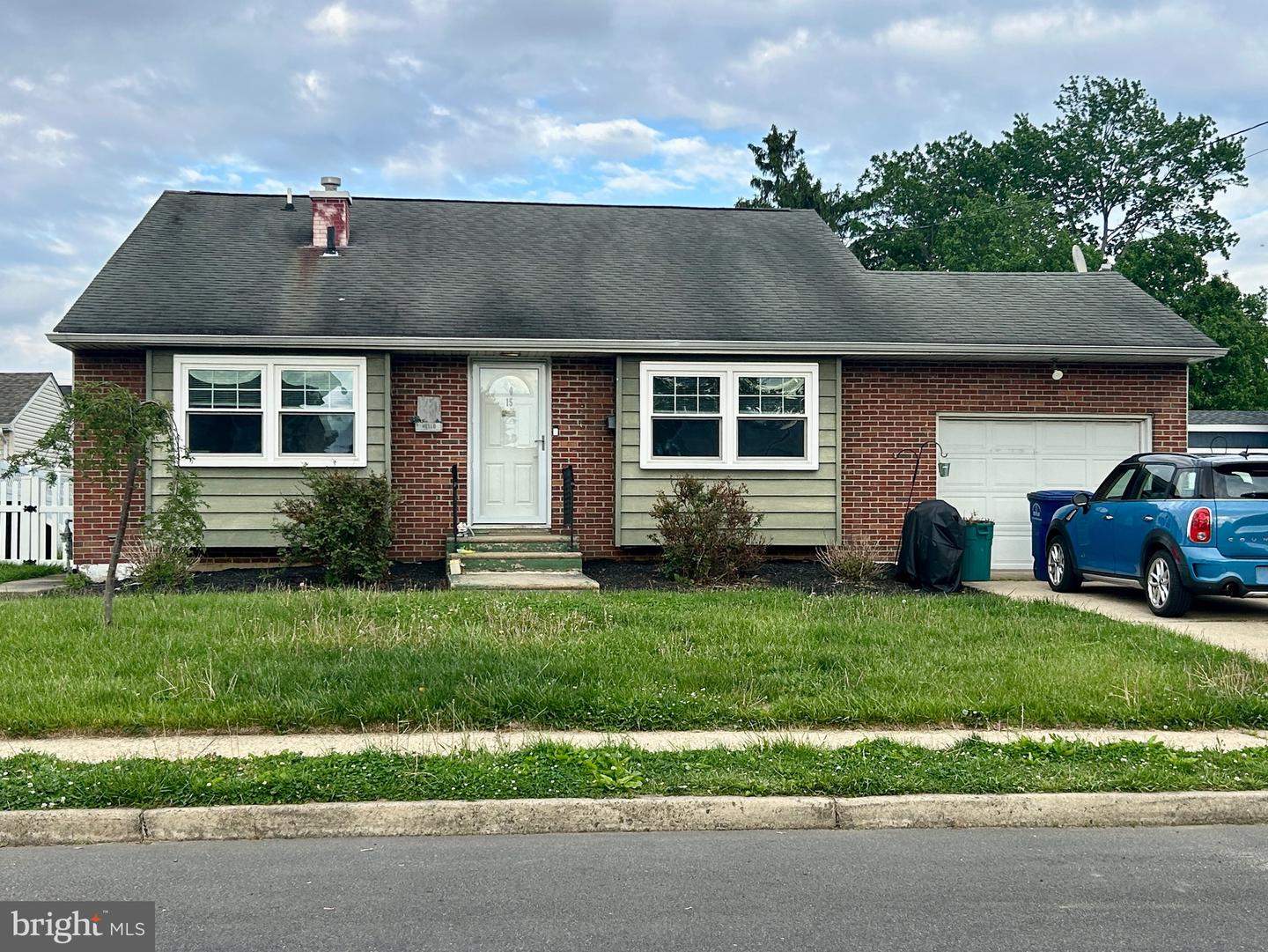 15 Sweetbriar Ln — photo