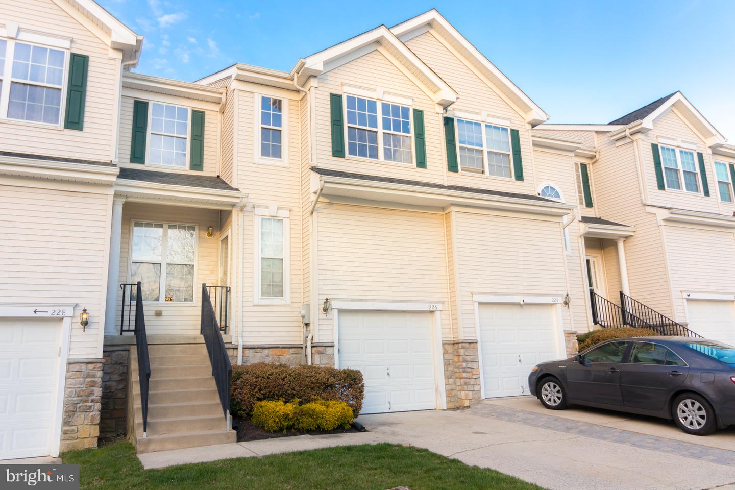 226 Hawthorne Way, Riverside, NJ 08075