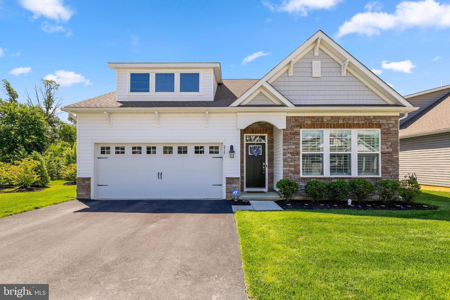 210 Congressional Ct — photo