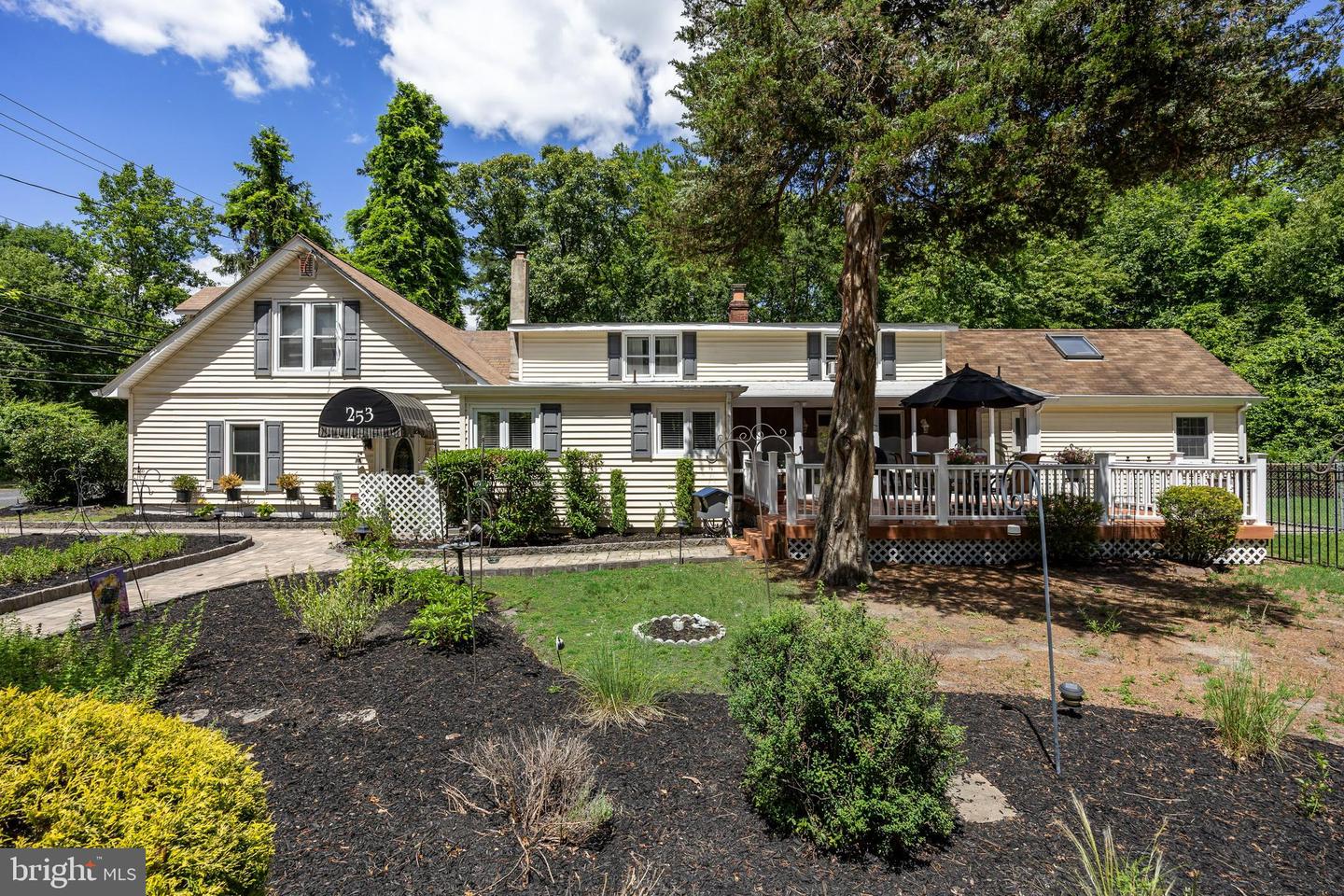 253 Hopewell Rd — photo
