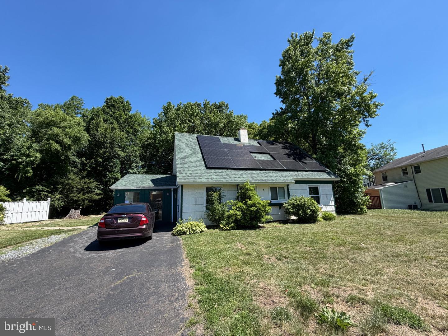 5 Pastoral Ln — photo
