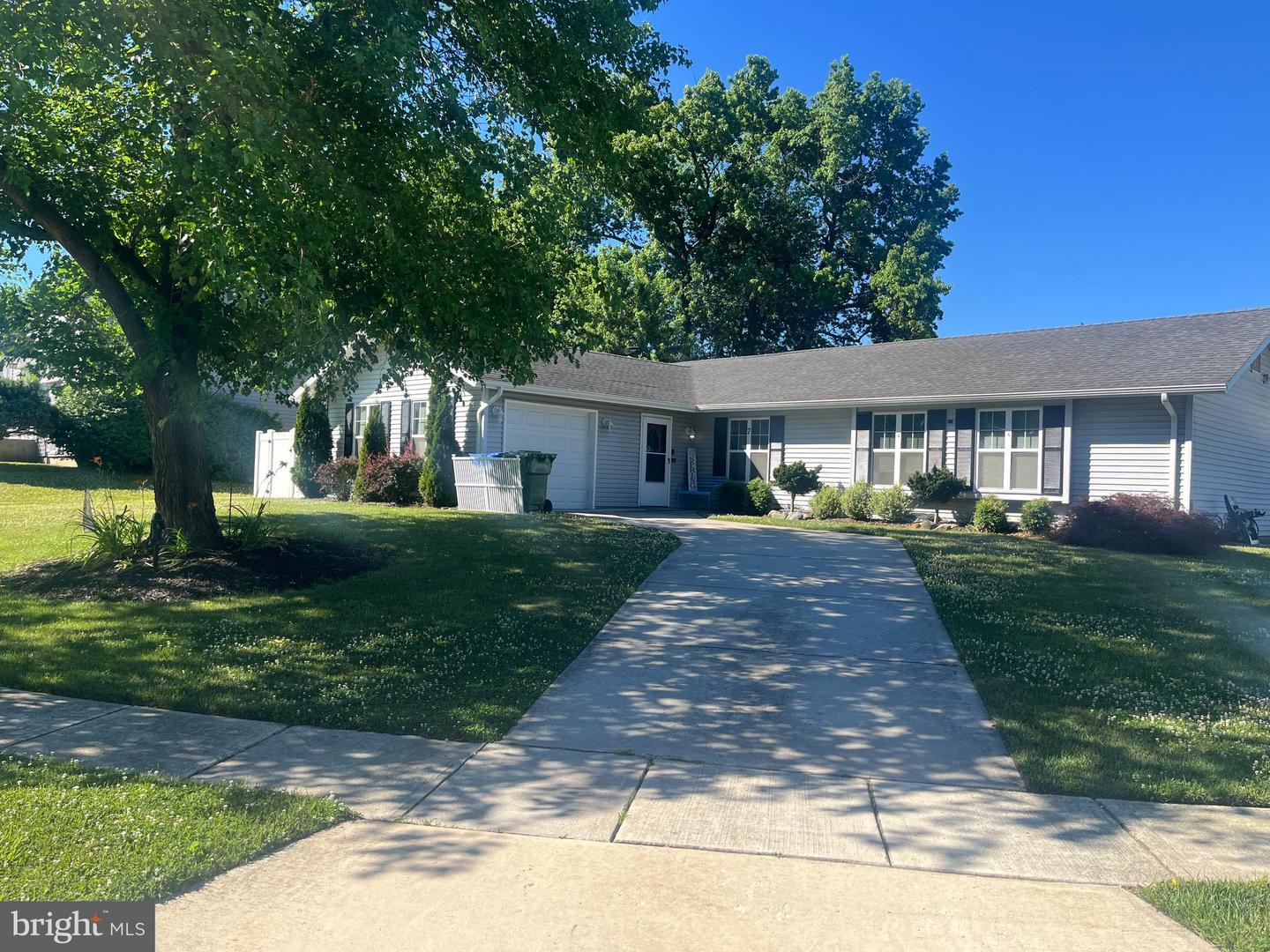 7 Holmes Ln — photo