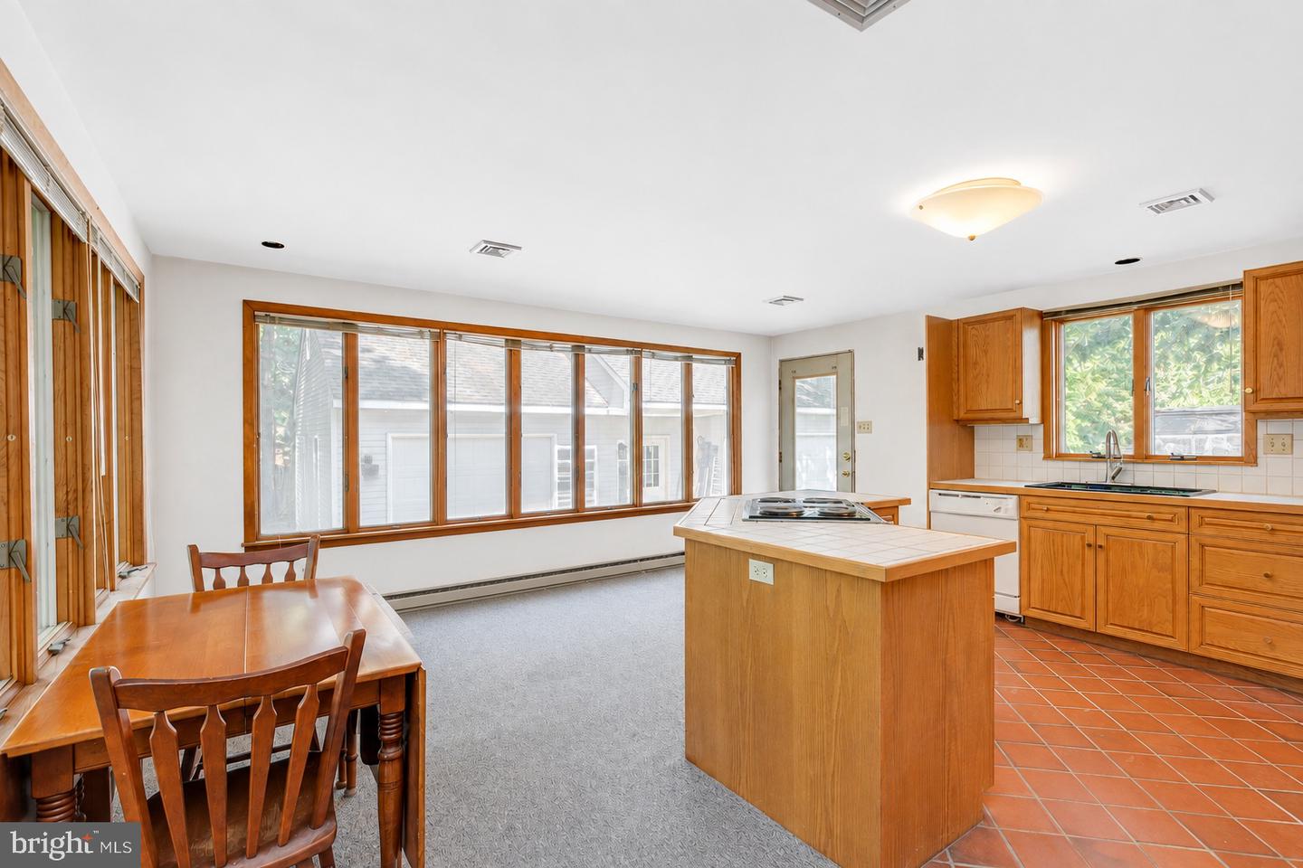 5 Woodland Ave — photo