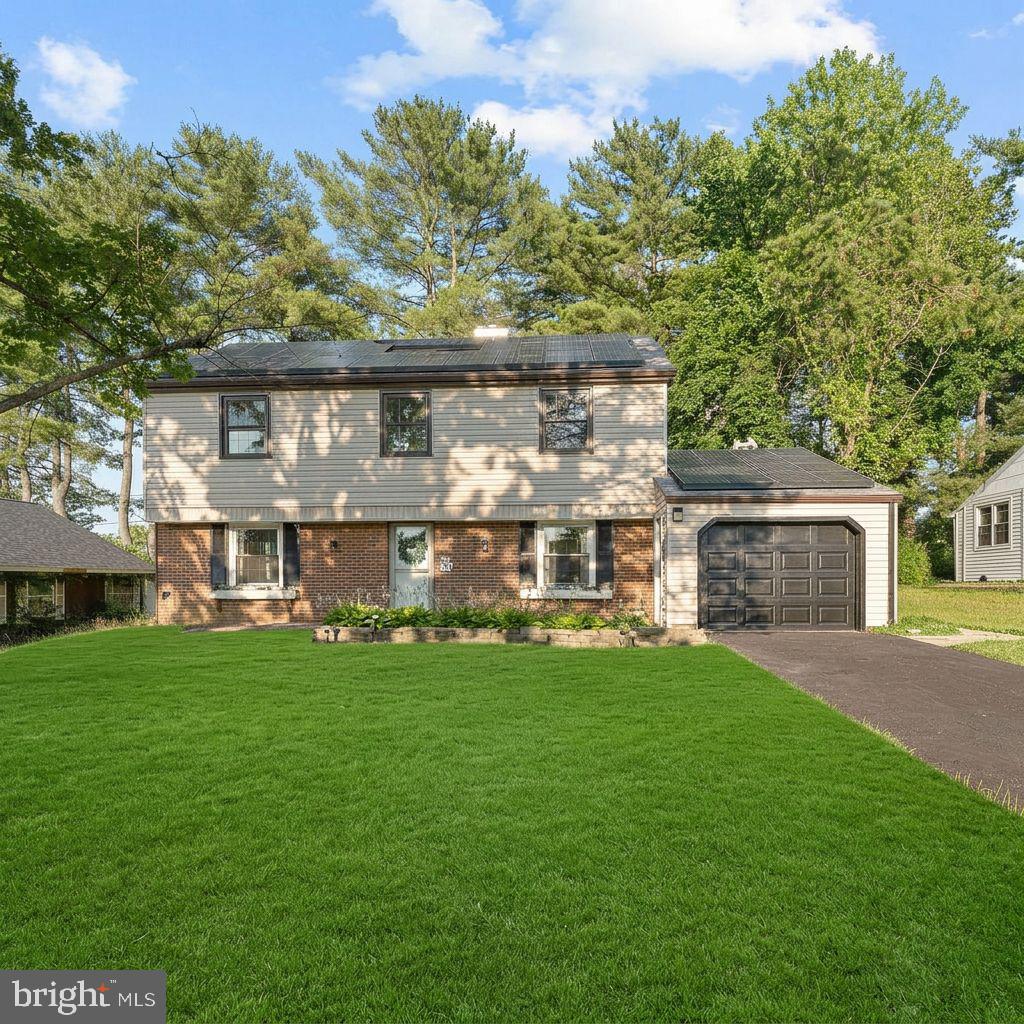60 Pinafore Ln — photo