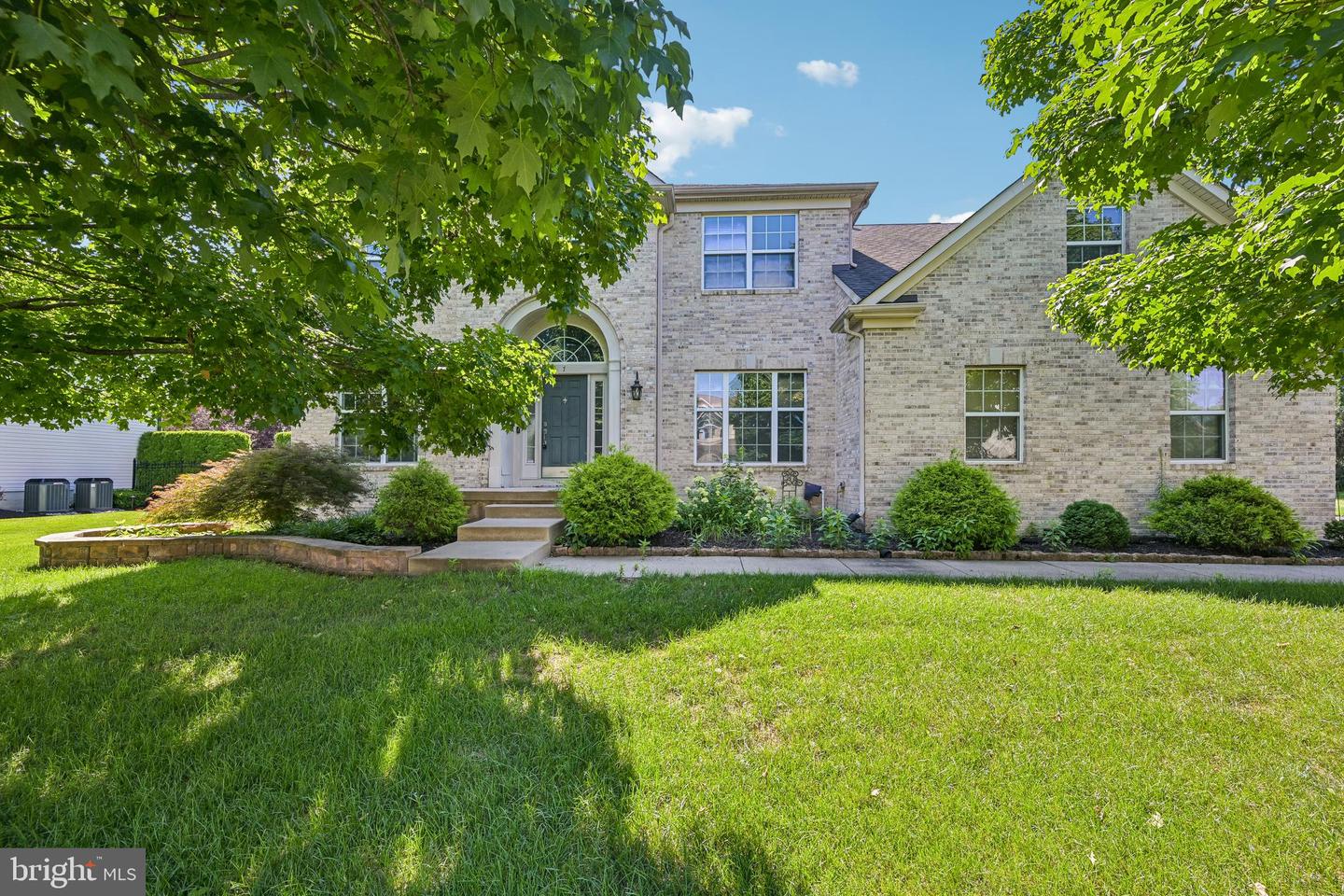 7 Longfellow Ln — photo