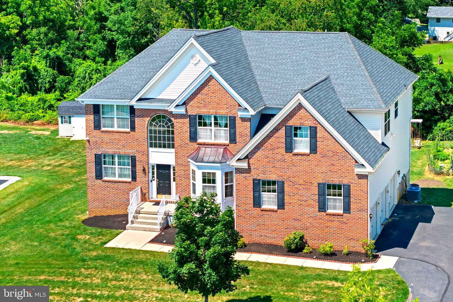 316 Crescent Dr — photo