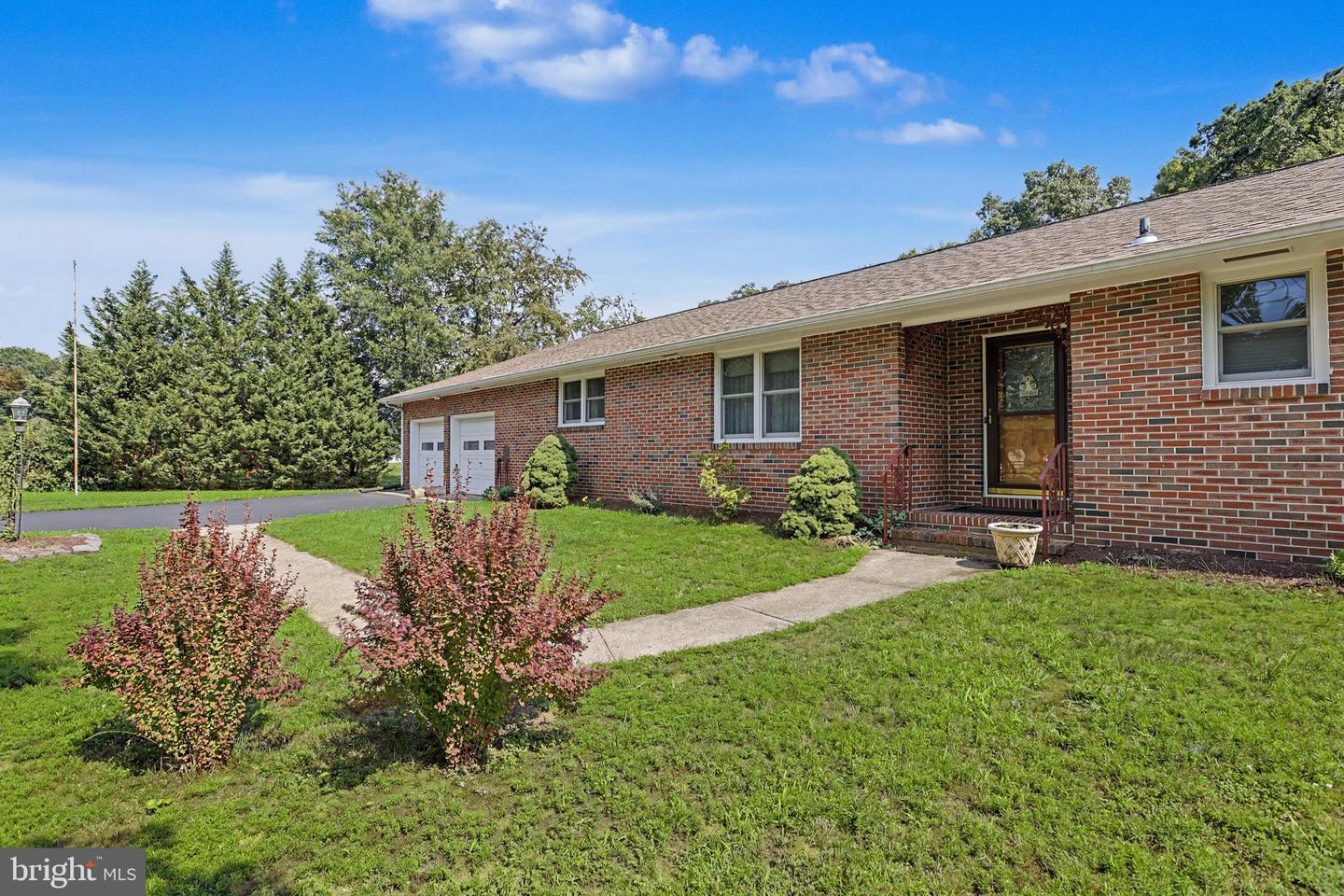 2048 Bustleton Road, Burlington, NJ 08016 — photo 3
