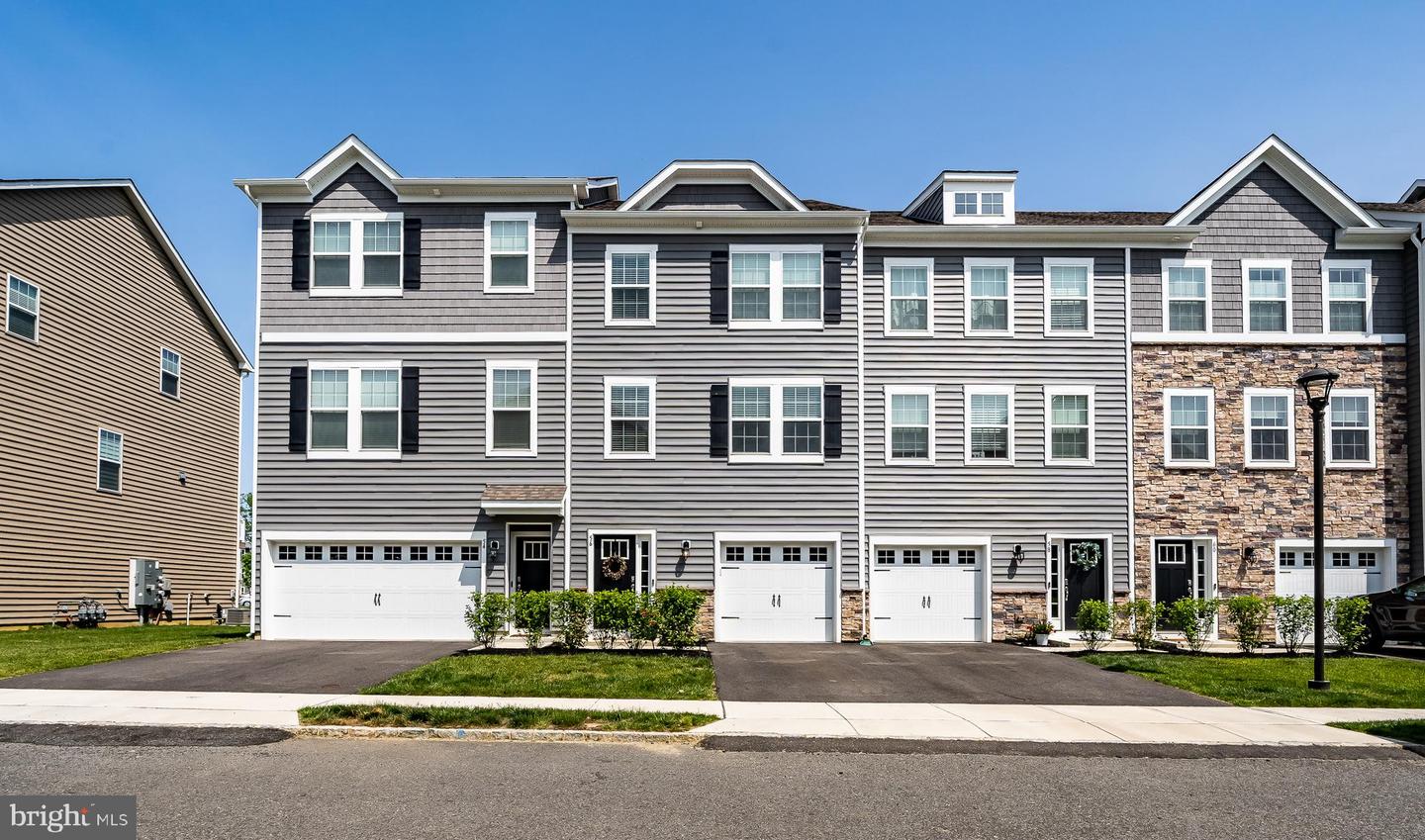 56 Rome Way, Mount Laurel, NJ 08054