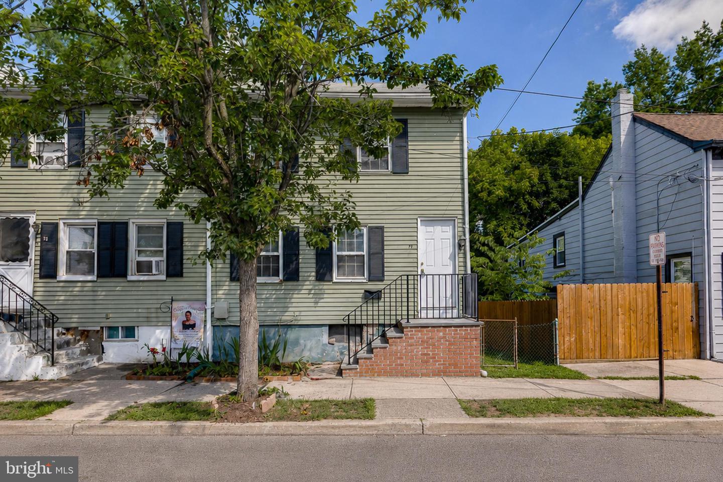 77 Mary Street — photo