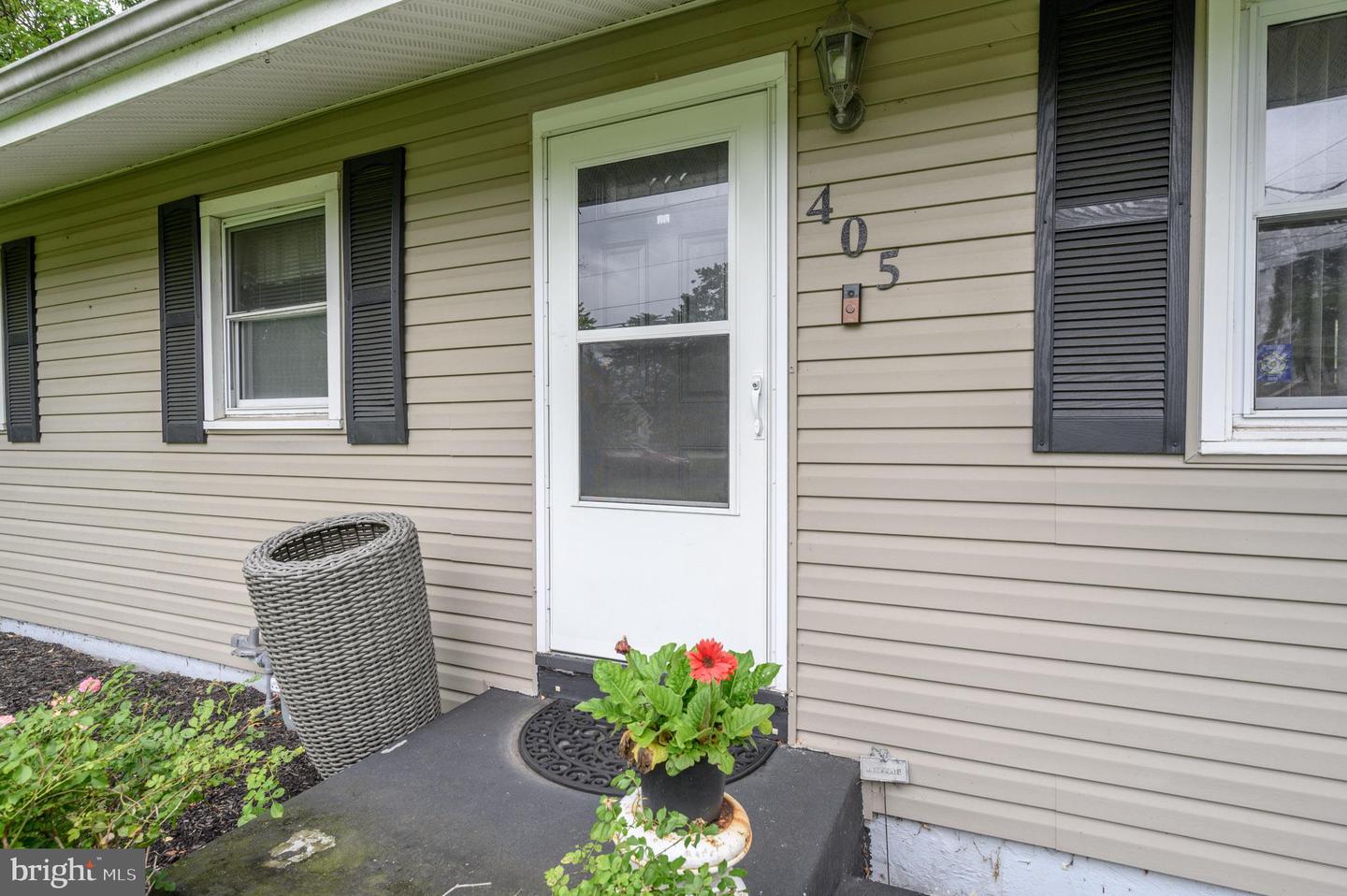 405 Magnolia Road, Mount Laurel, NJ 08054 — photo 2
