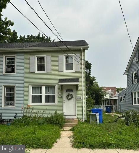 833 W 2nd St — photo