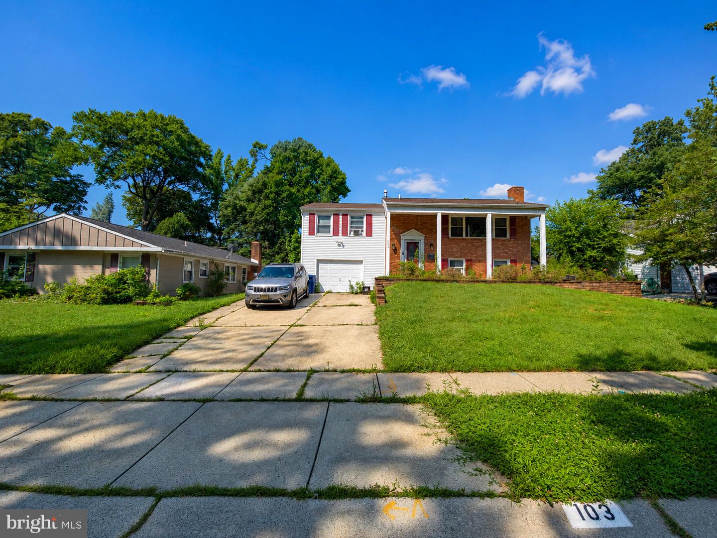 103 Niagara Ln — photo