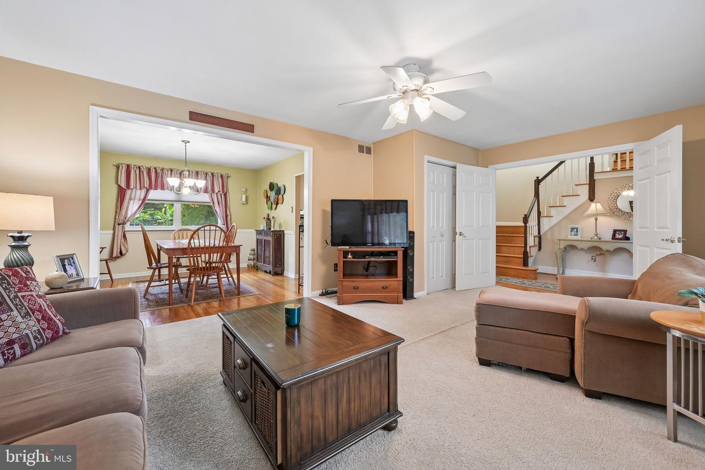 843 Lafayette Dr — photo