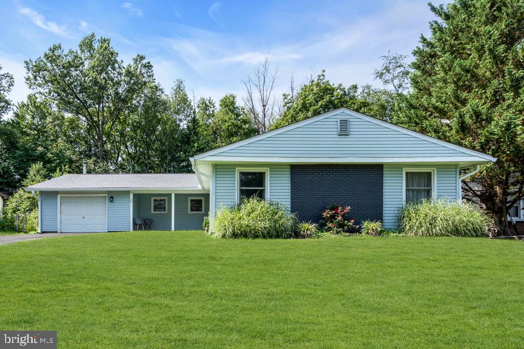 29 Evergreen Dr — photo